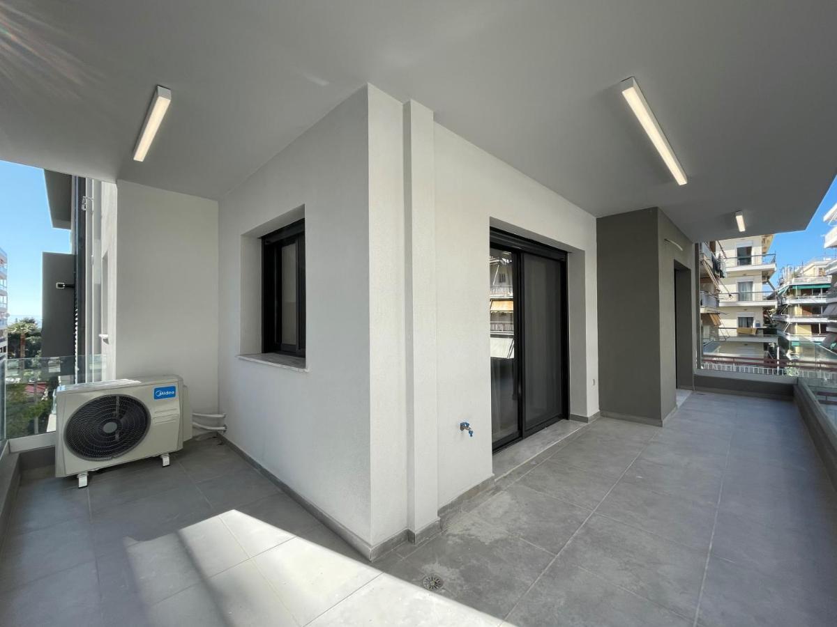 Modern Apartments Near Marina Flisvos Athens Exterior photo