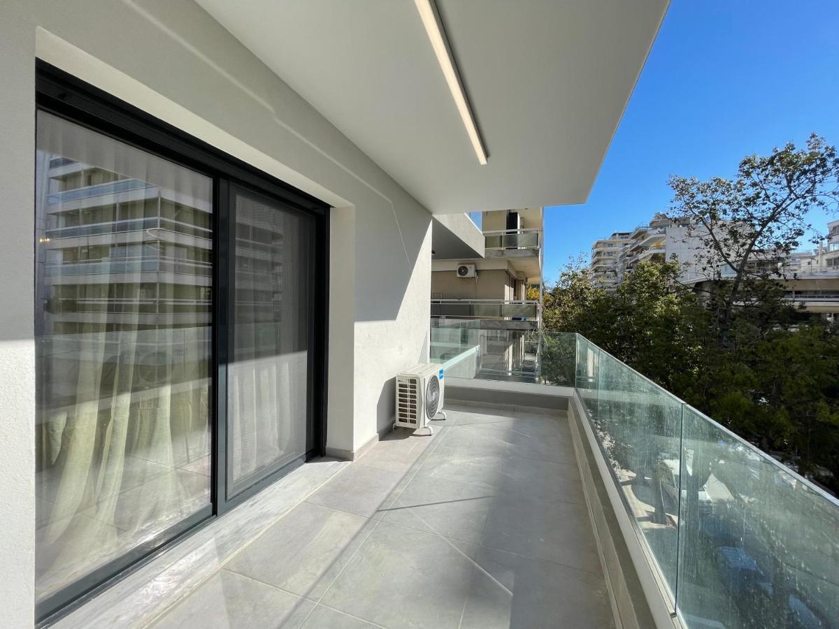 Modern Apartments Near Marina Flisvos Athens Exterior photo
