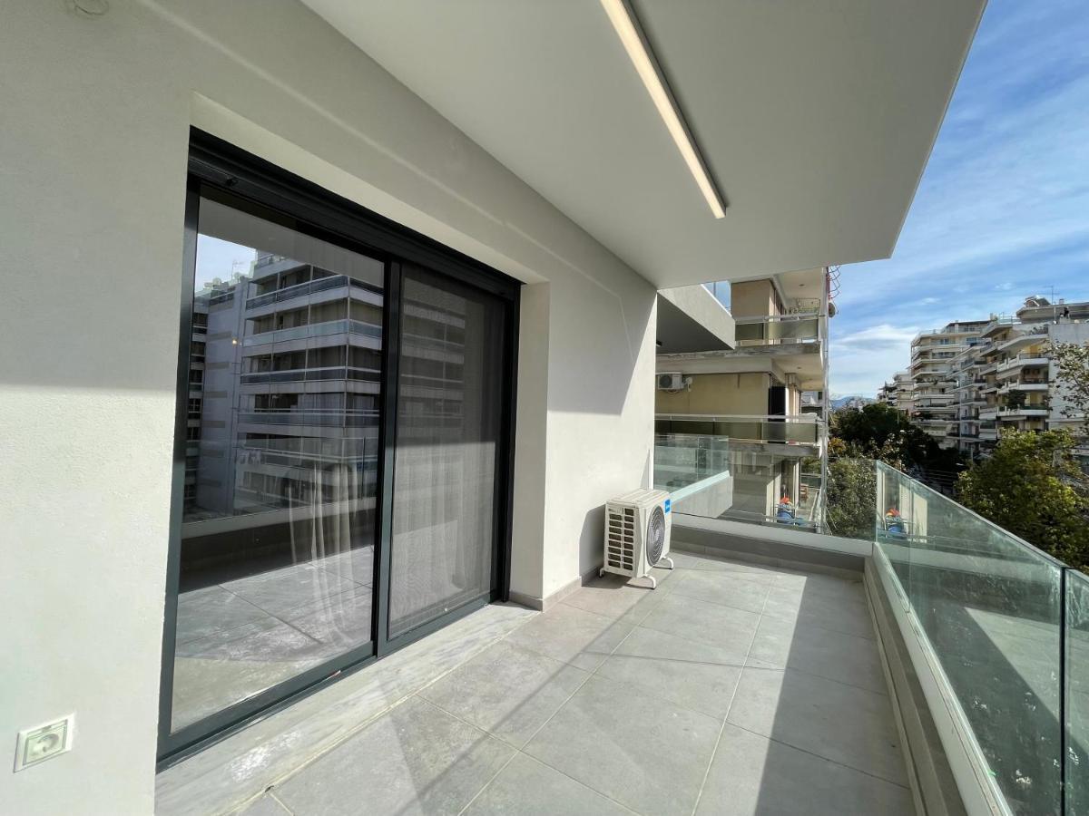 Modern Apartments Near Marina Flisvos Athens Exterior photo